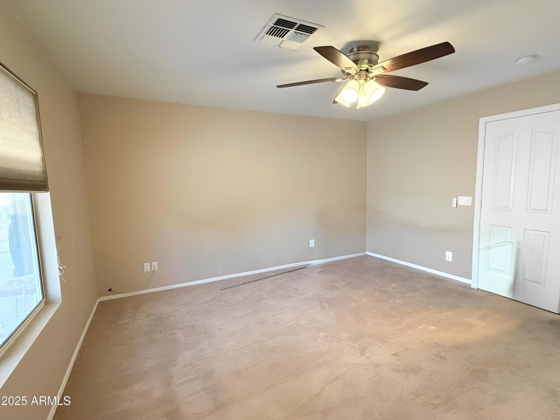 IMG_2272 - Furniture removed - 0