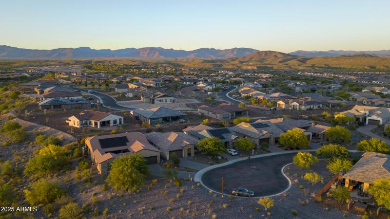 3921 Gold Ridge Rd00002