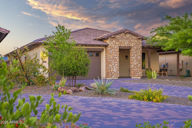 3921 Gold Ridge Rd00045