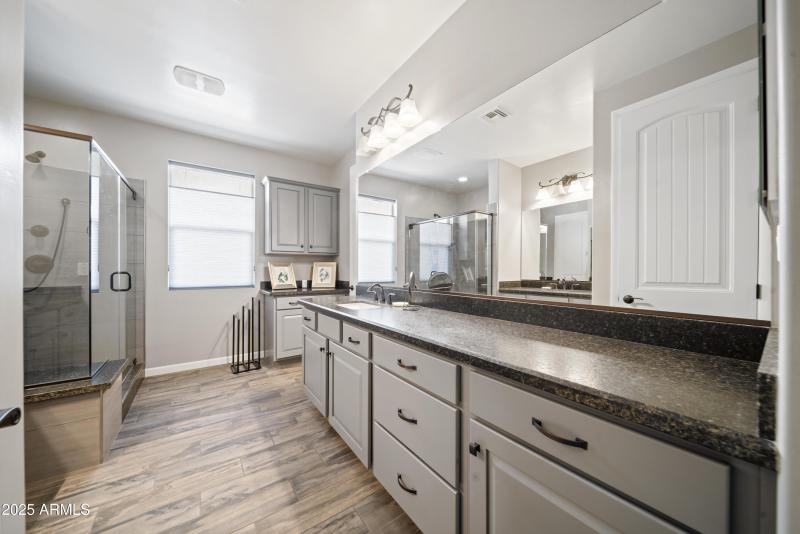 3921 Gold Ridge Rd00010