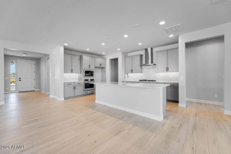 39622 N Kaden Court - Ready Now