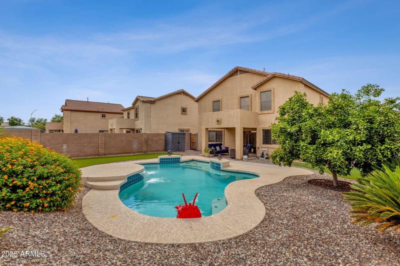 Beautiful maintenance free backyard