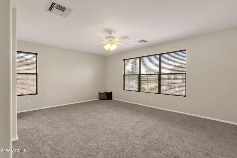 Large Upstairs Owners Bedroom