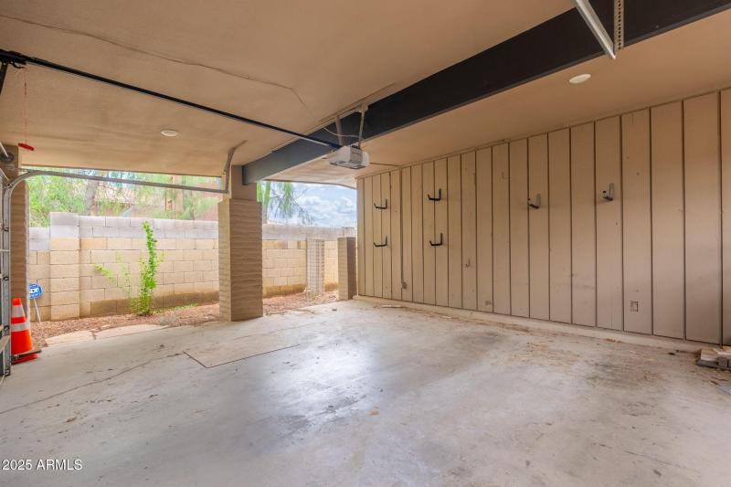 7604 N 46th Ave - 07