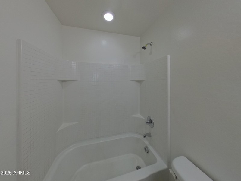 11_pc_Y46LBtFqRj_AhAwT6wNn5_layout_0