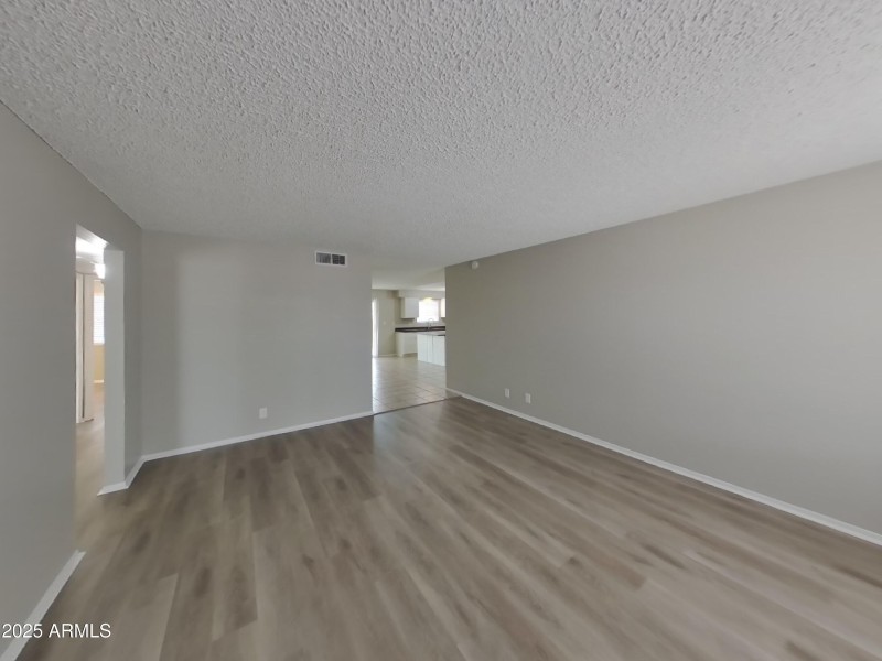 1_pc_Otka4iepKo_VK6aSdJ6G1_layout_0