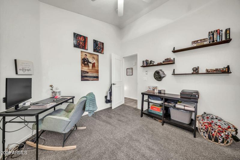 14817 W Redfield Rd-20