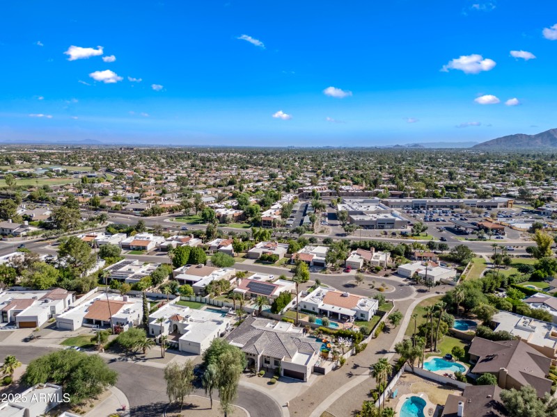 17-8313ETT-ocupix-SS