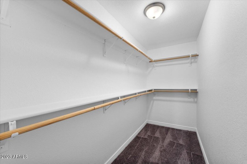 11-Closet