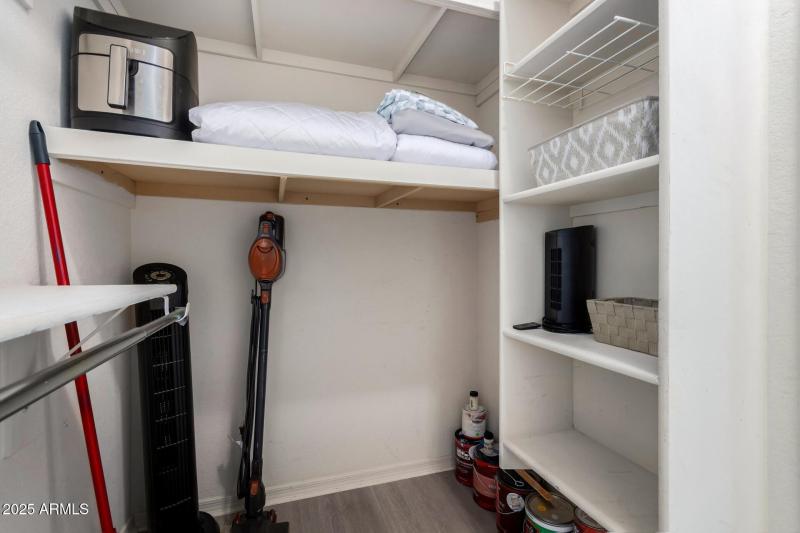 GUEST BEDROOM CLOSET