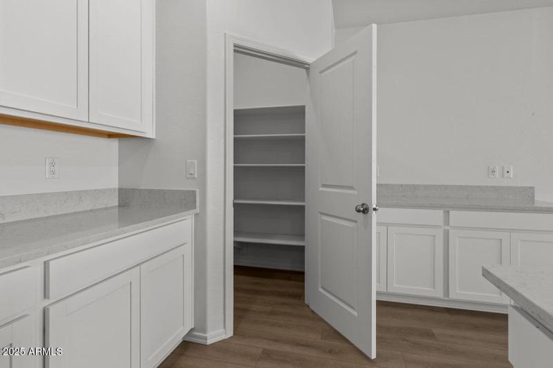 KBPHX_MIR_VentannadeEstrellas-Lot223_768