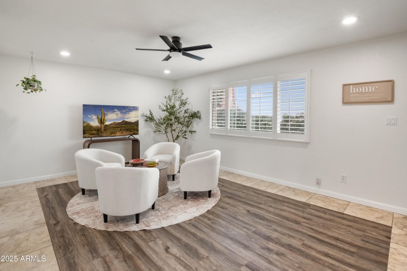 3928 N Granite Reef Rd-11