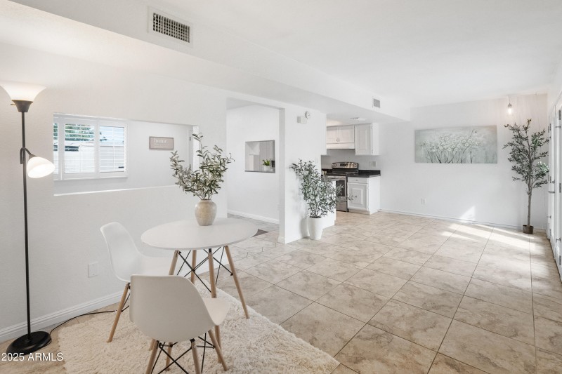 3928 N Granite Reef Rd-21