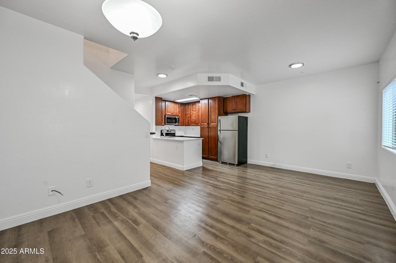 6-4608WMA1161-ocupix