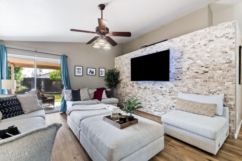 002___8525 E Carol Ave