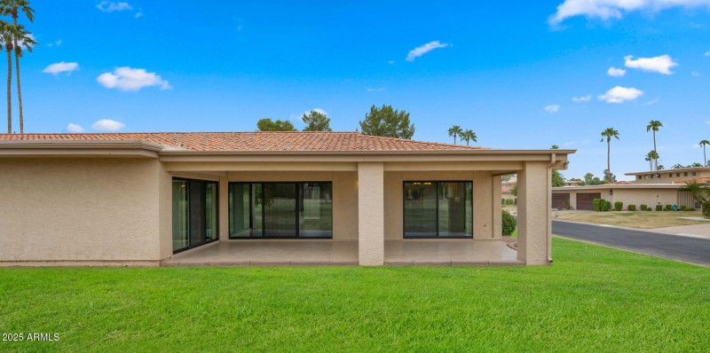 43-web-or-mls-Backyard1