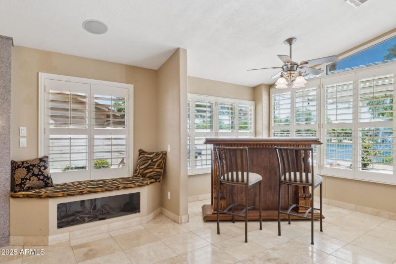 9-web-or-mls-19927-n-108th-ln - Copy - C