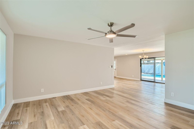 8356 E Palm Lane - Web Quality - 003 - 0