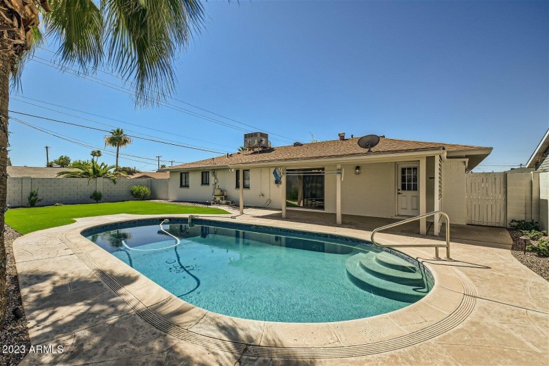 8356 E Palm Lane - Web Quality - 016 - 2