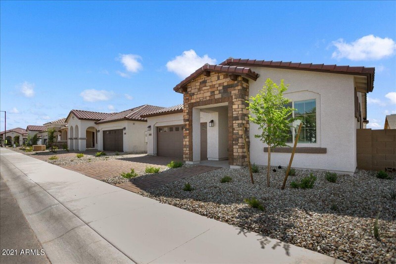 03-24973 North 172nd Drive 3