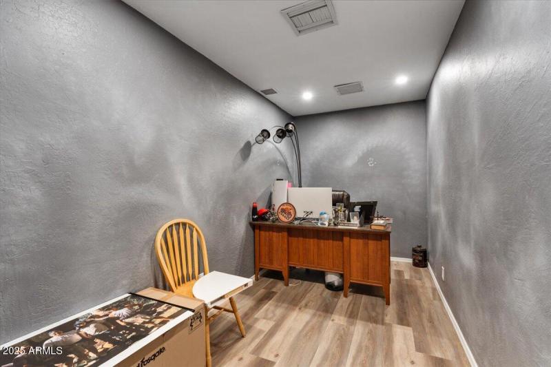 09-Office 2