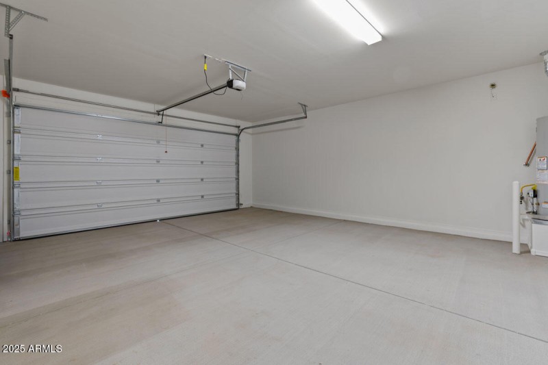 KBPHX_MIR_DesertOasis-Lot141_8651a-1200