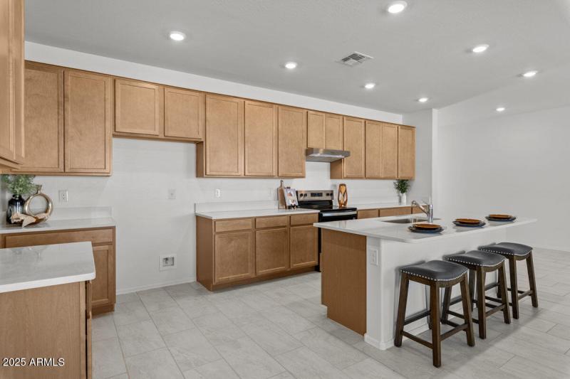 KBPHX_MIR_DesertOasis-Lot142_8735a-1200