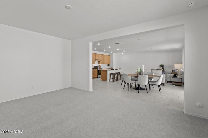 KBPHX_MIR_DesertOasis-Lot142_8783-1200