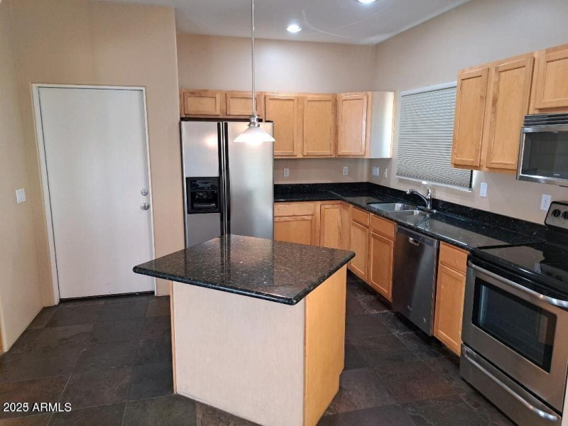 20230823190152028416000000-o