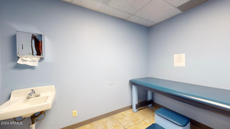 Medical-Building-Suite-305-04142024_1141