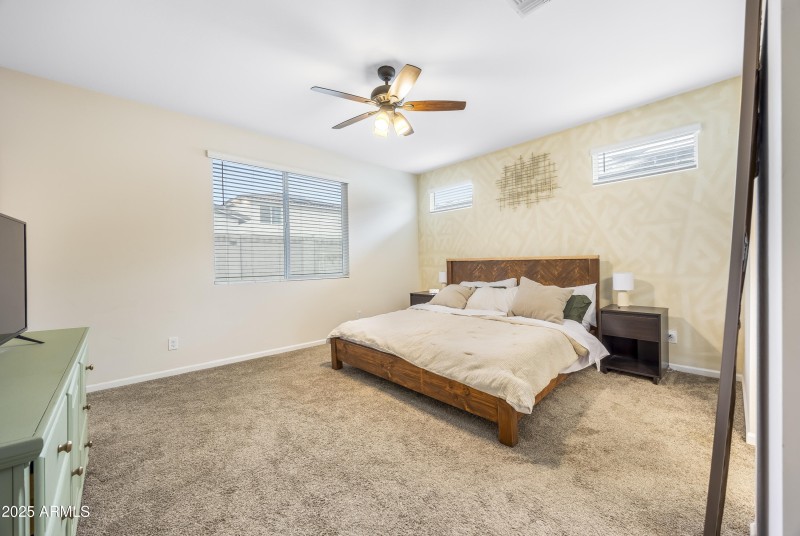 14)PRIMARY BEDROOM