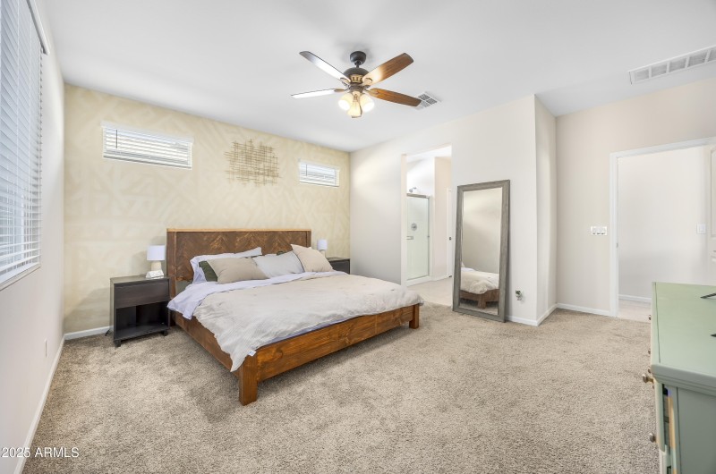 15)PRIMARY BEDROOM