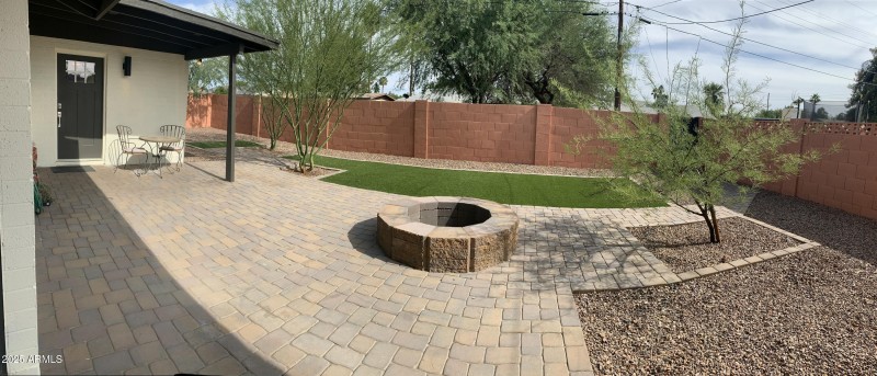 4E1C8284-2855-4E97-95B9-96A40415E489