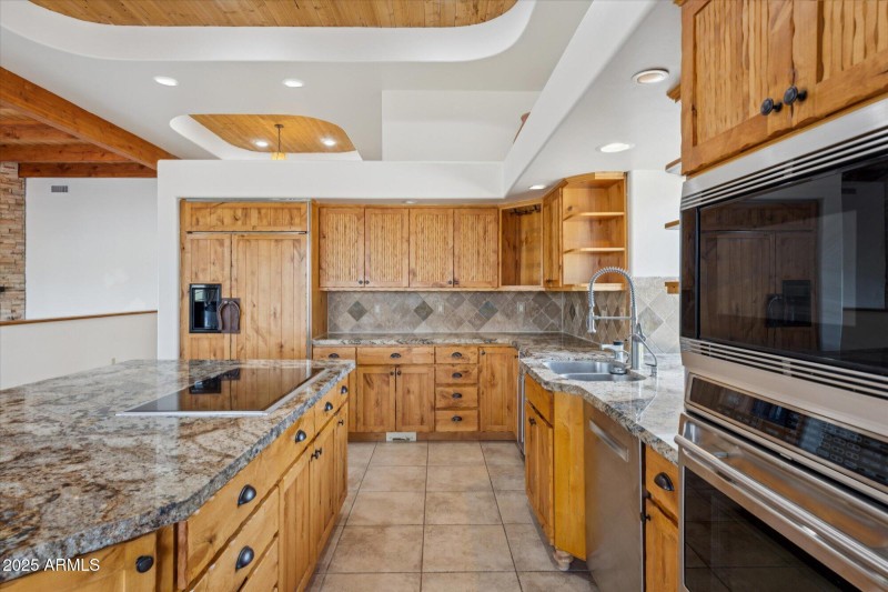 13-27722 N 164th St - 111