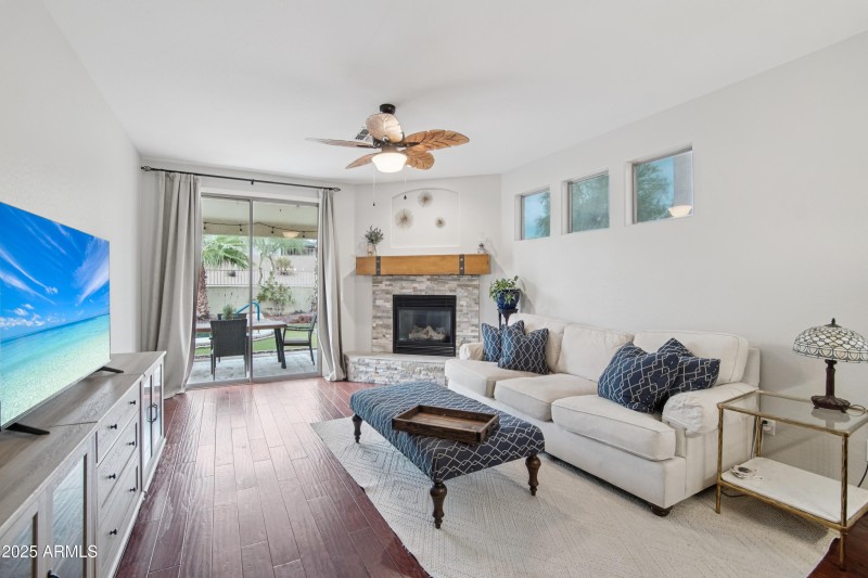 11-print-W Cardinal Dr-S1110-008