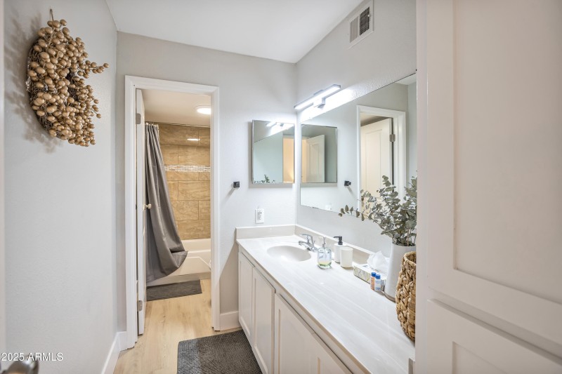 386E4010-D992-49C2-82E4-5C39C39475A1