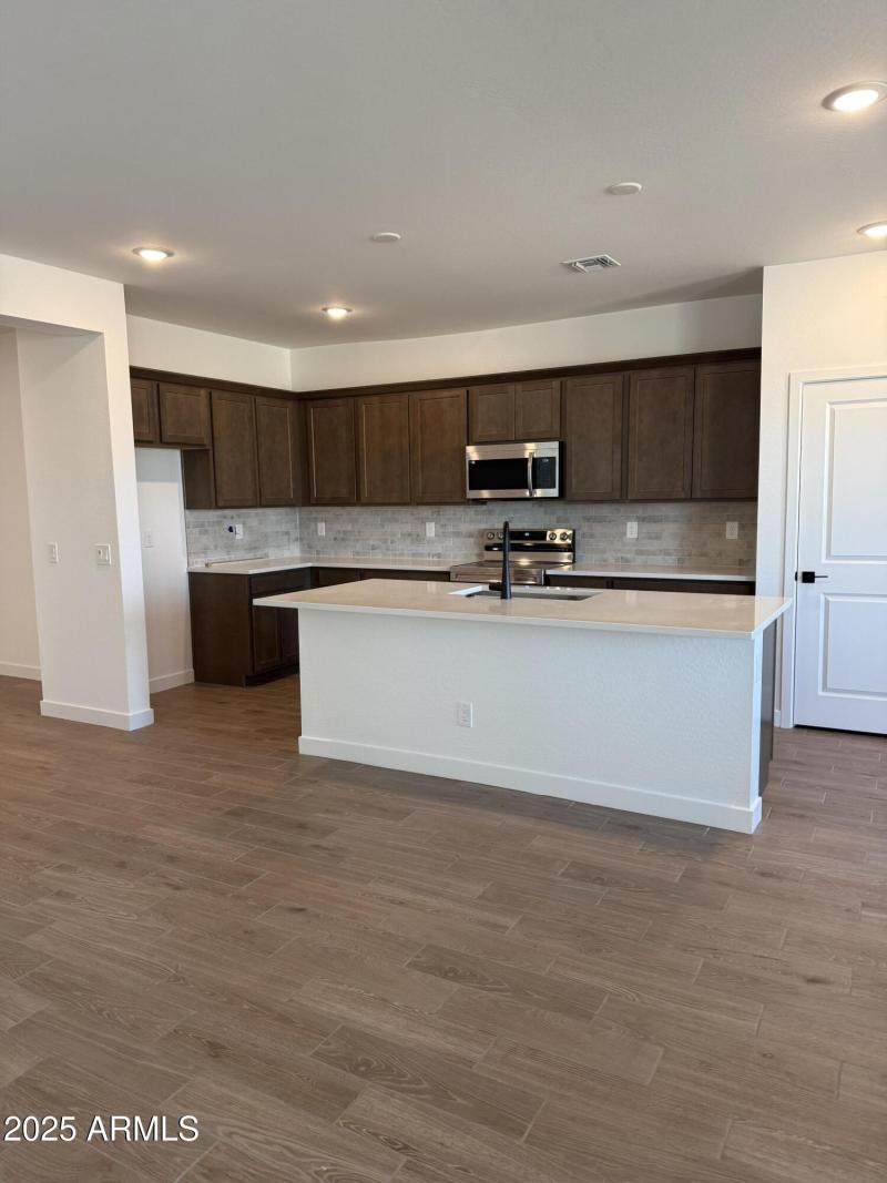 BR45 Lot 238 Kitchen