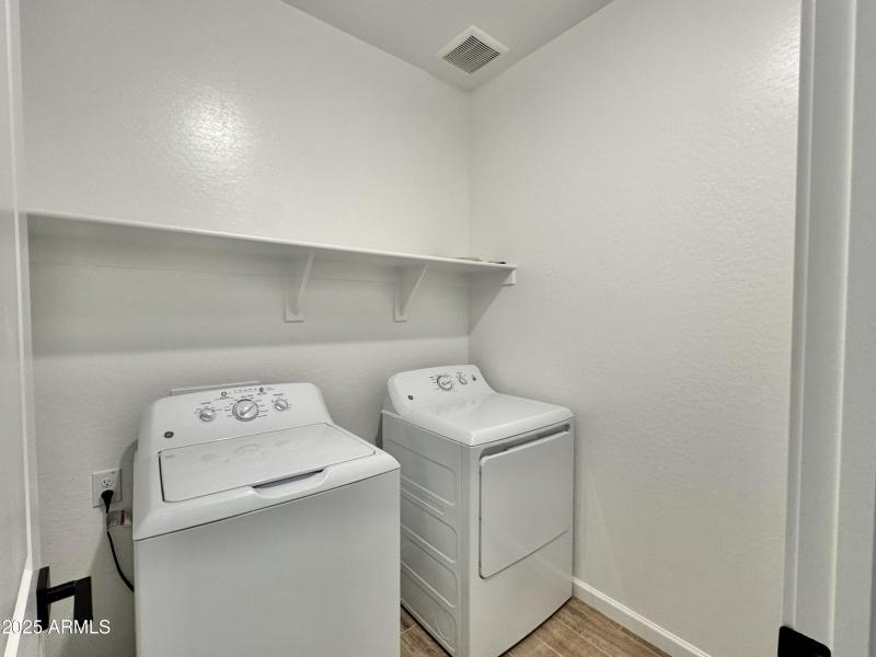 008 Laundry Room