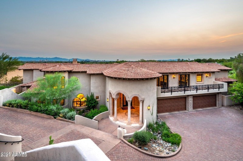 20210820211431195057000000-o