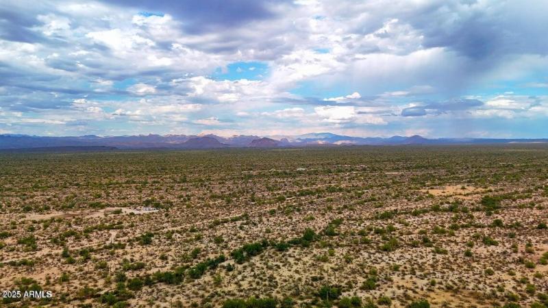 20251009155639446667000000-o (1)