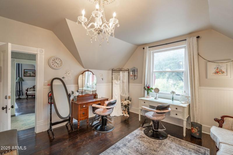 42-web-or-mls-2516-willow-creek-rd