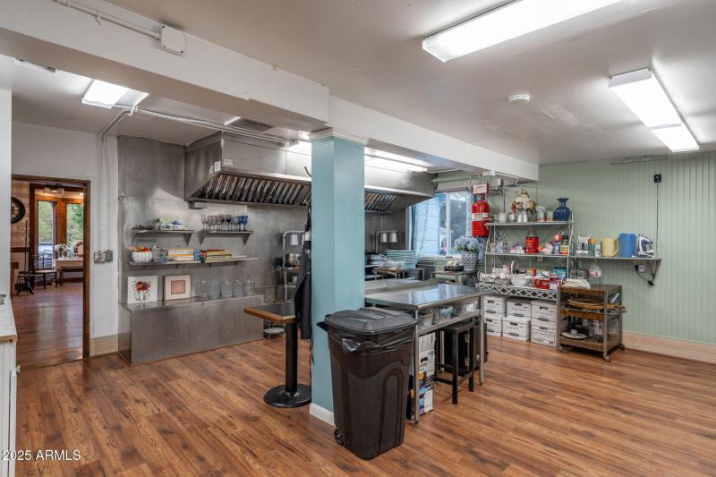 95-web-or-mls-2516-willow-creek-rd