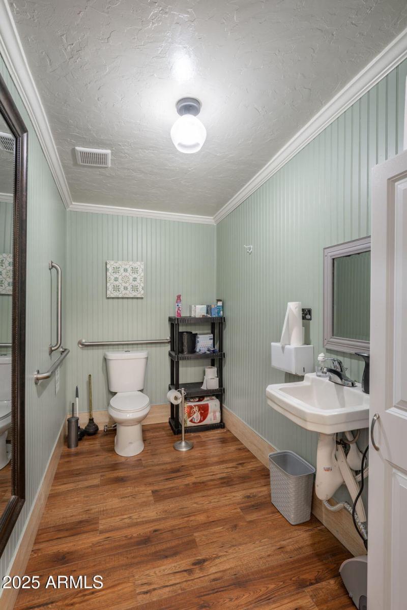 101-web-or-mls-2516-willow-creek-rd