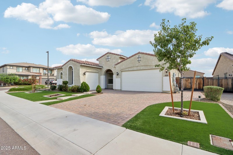 3-web-or-mls-N 34th St-S1410-003 - Copy