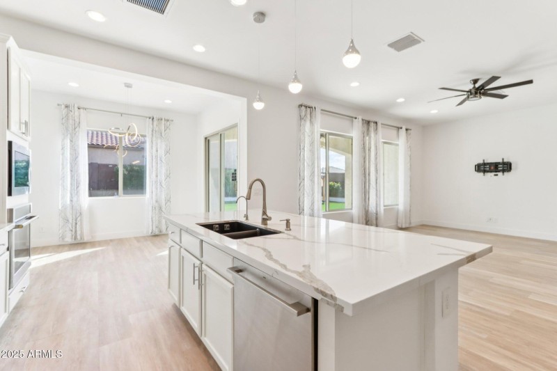 18-web-or-mls-N 34th St-S1410-018 - Copy