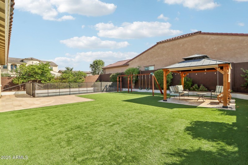 42-web-or-mls-N 34th St-S1410-042