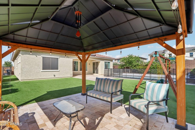 44-web-or-mls-N 34th St-S1410-044