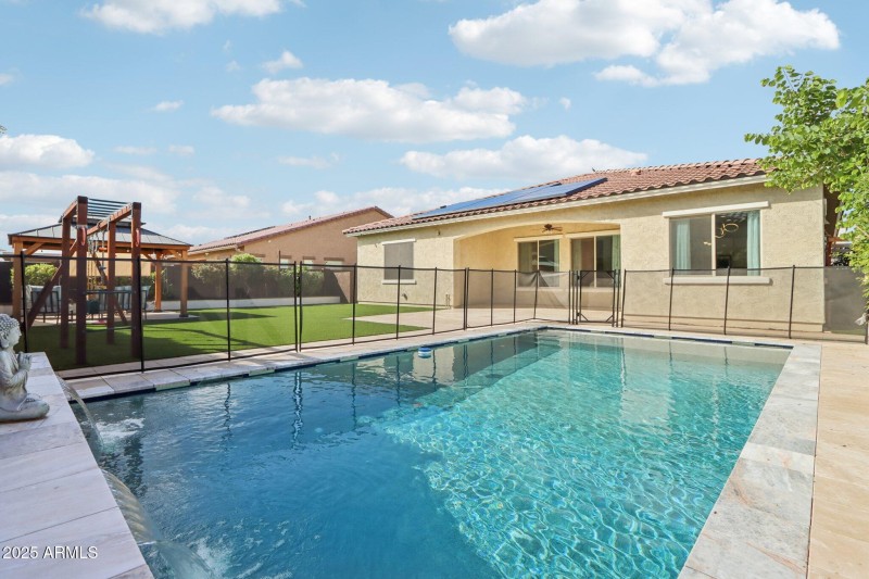 46-web-or-mls-N 34th St-S1410-046