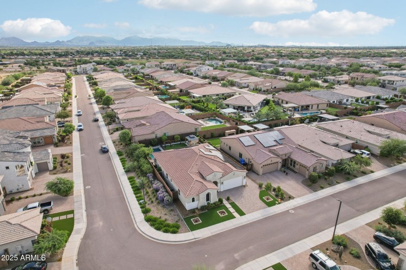 50-web-or-mls-N 34th St-S1410-050