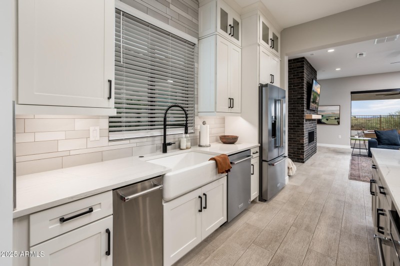 6615 E Libby St - Web-19